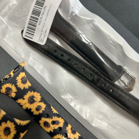 Set of 6 iPhone 44mm Apple Watch ⌚️ bands - Picture 3 of 5